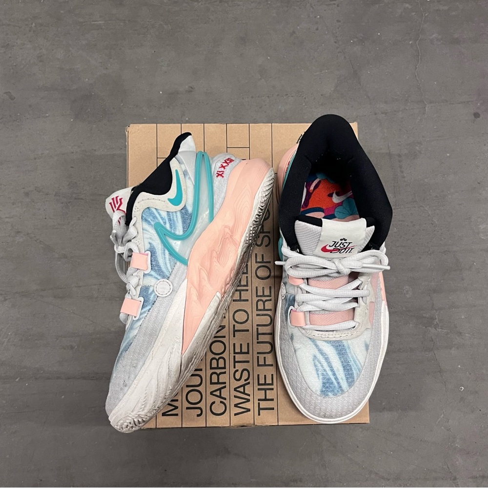 Nike Kyrie 8 GO GS 'Chinese New Year' Kids